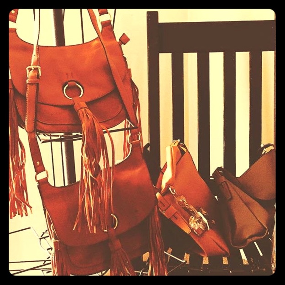Crossbody Wiskey